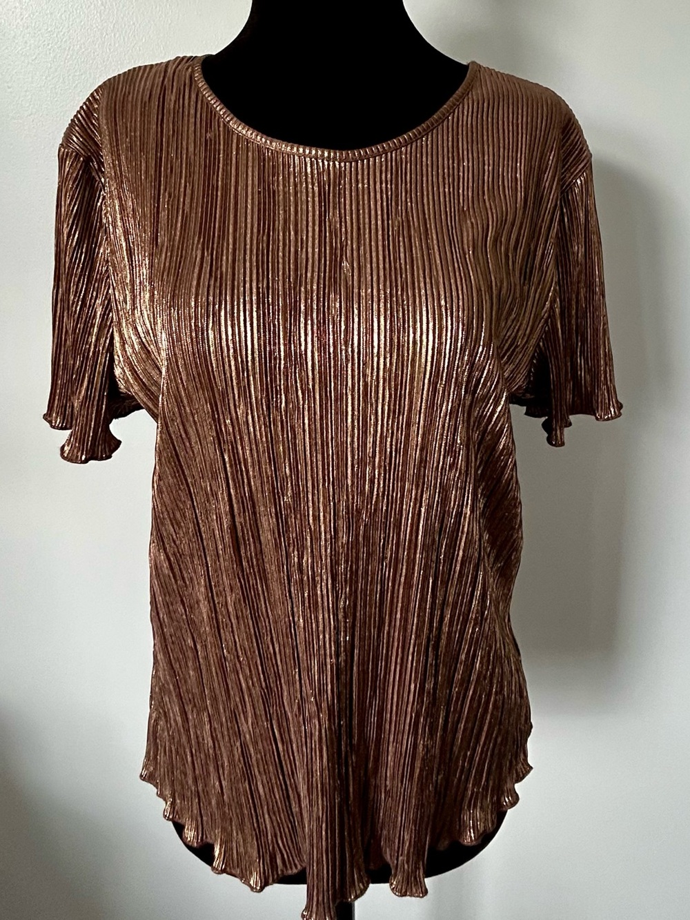 Tradition Bronze Short Sleeve Crewneck Top - Medium